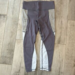 Athleta 7/8 Tight with pockets